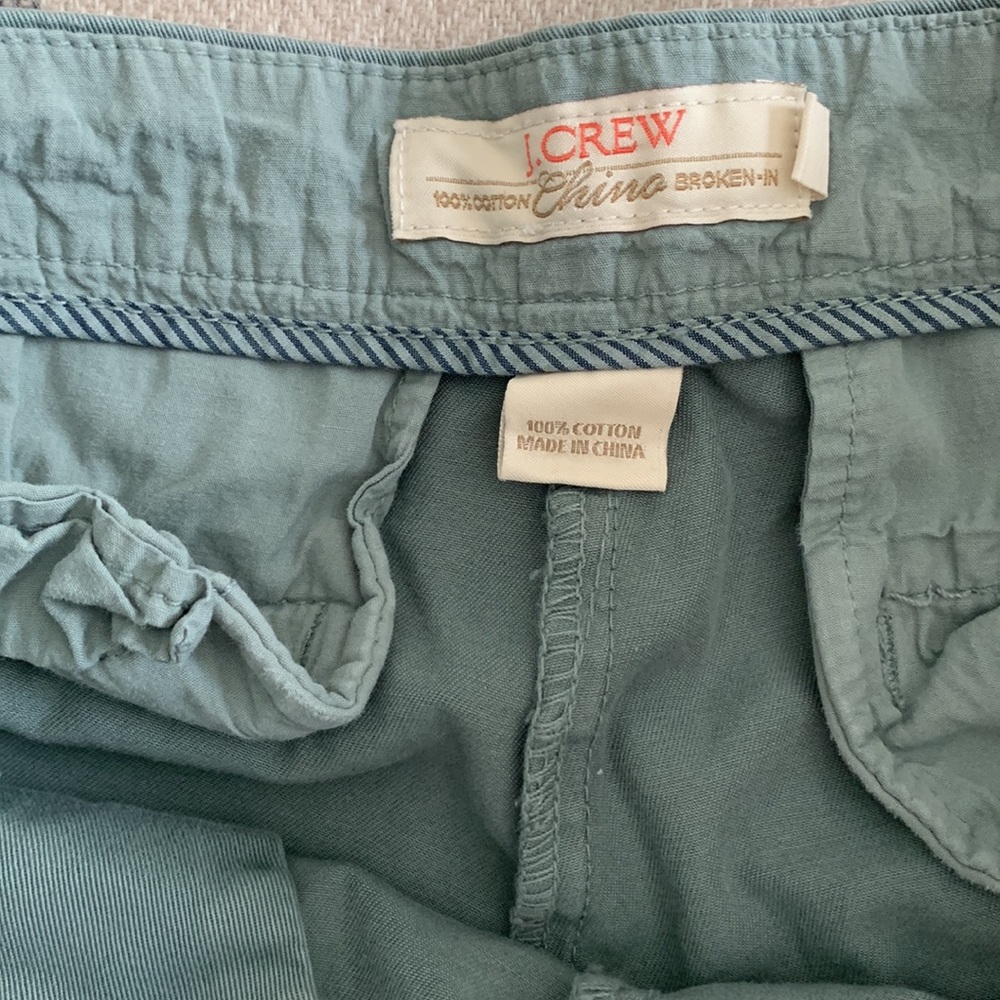 💚🩵JCREW Chino Broken Inn Button Front Shorts - Picture 3 of 6